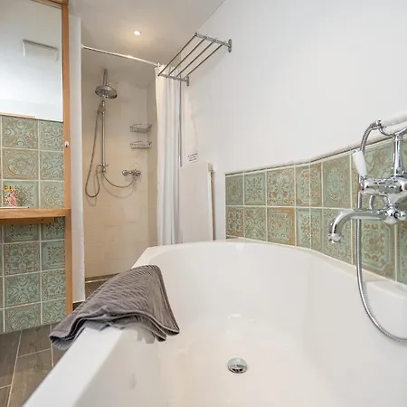 Apartman Auszeit Am Walchensee Mit Garten, Seeblick & Sauna