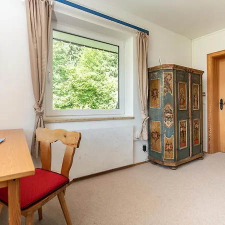 아파트 Auszeit Am Walchensee Mit Garten, Seeblick & Sauna